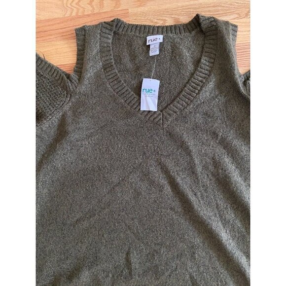 Rue 21 Plus Size Women's Olive Green V-Neck Cold Shoulder Sweater Size 3X - Picture 9 of 11